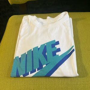 Boys, Nike T-shirt